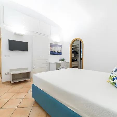 Sorrento Coast Luxury 3* Meta