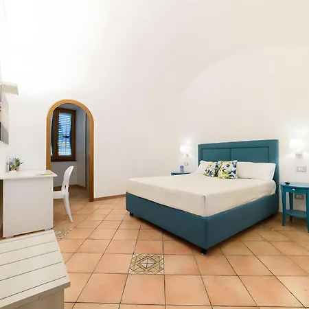 Sorrento Coast Luxury Oda ve Kahvaltı 3*