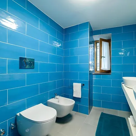 Oda ve Kahvaltı Sorrento Coast Luxury 3*