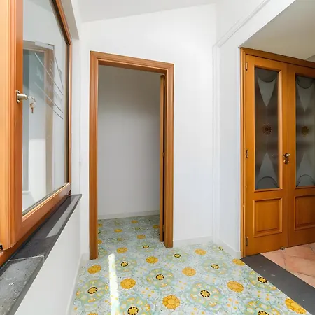 Oda ve Kahvaltı Sorrento Coast Luxury Meta