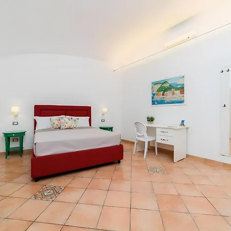 Oda ve Kahvaltı Sorrento Coast Luxury Meta