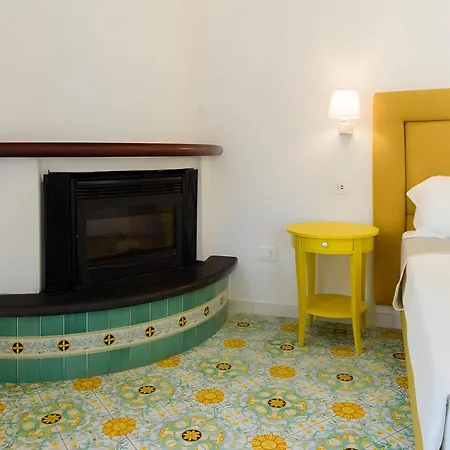 Oda ve Kahvaltı Sorrento Coast Luxury Meta